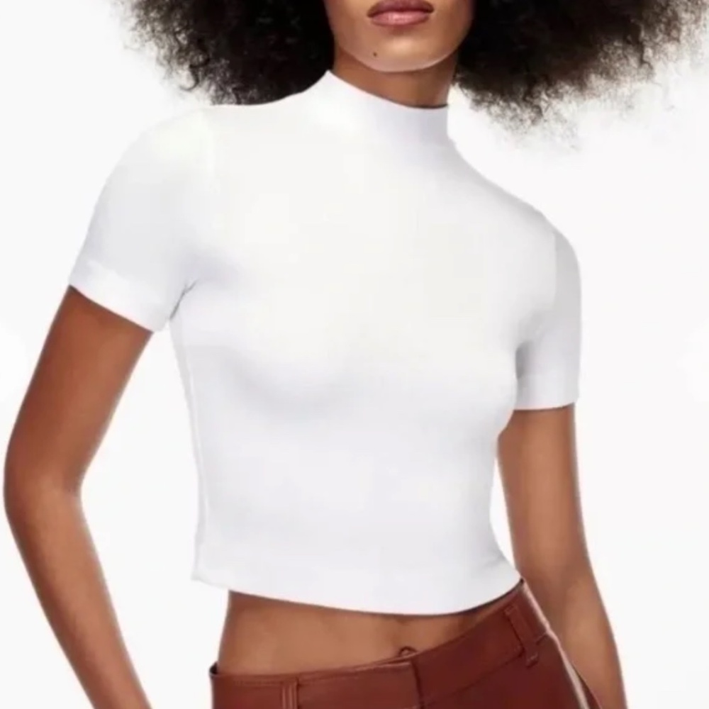 Aritzia Wilfred White Mock Neck CropTop